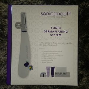 Dermaplaning tool